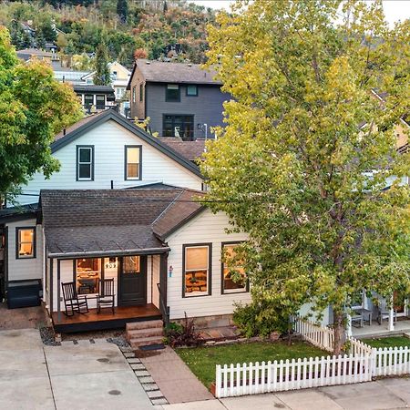 909 Park Ave Home パークシティ エクステリア 写真