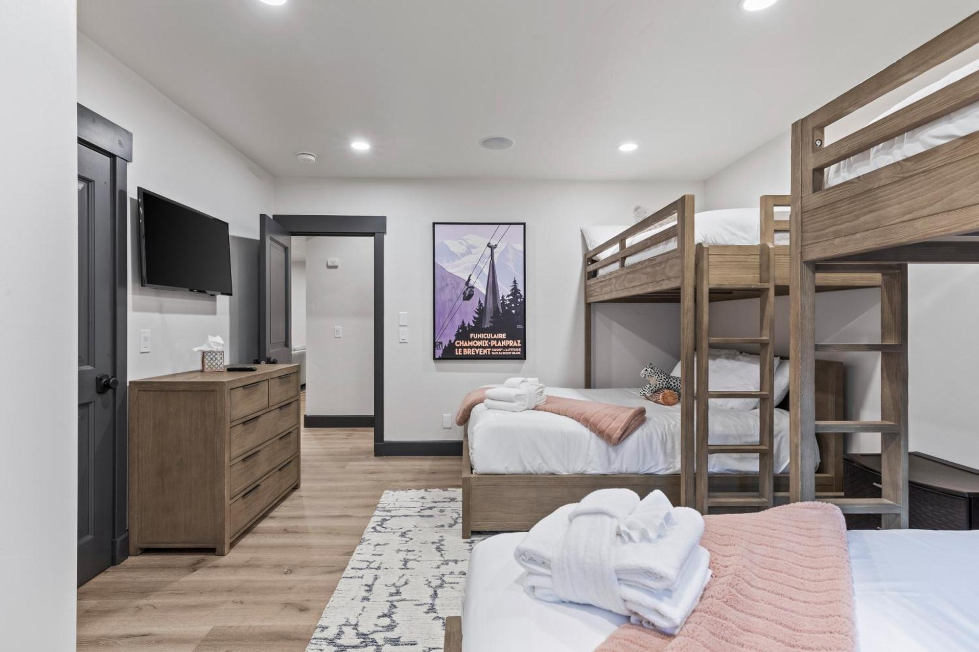 909 Park Ave Home パークシティ エクステリア 写真