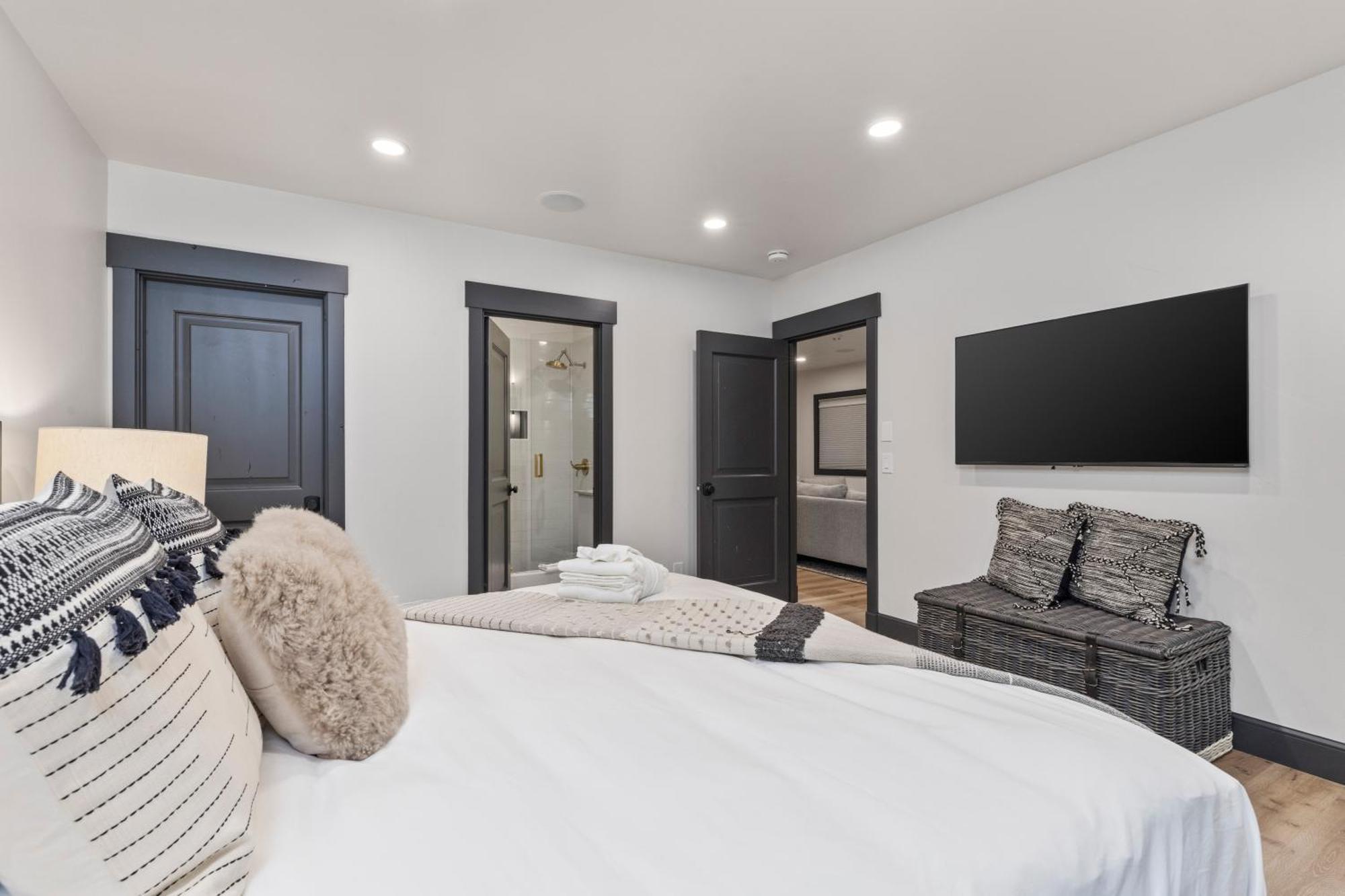 909 Park Ave Home パークシティ エクステリア 写真