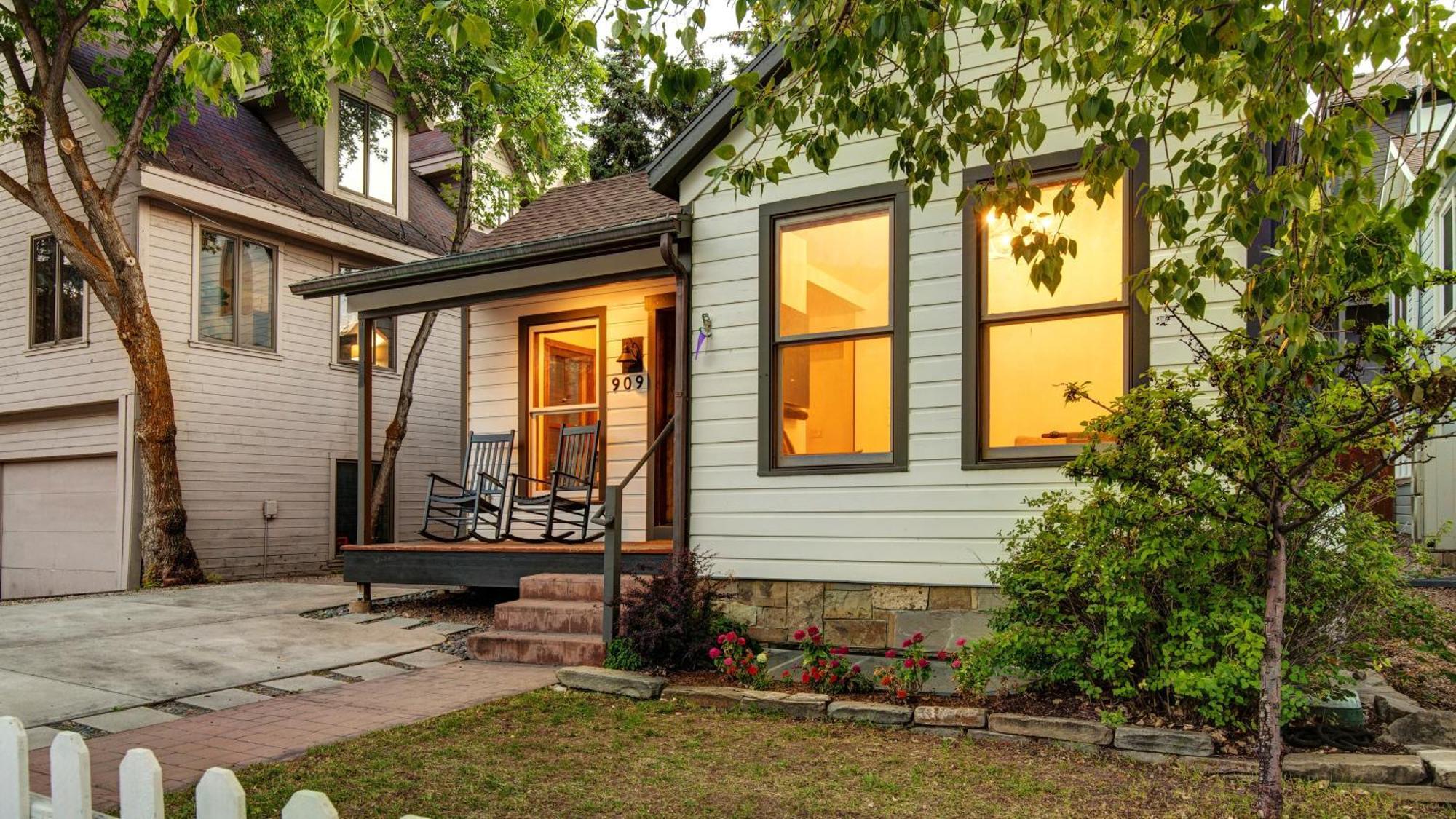 909 Park Ave Home パークシティ エクステリア 写真