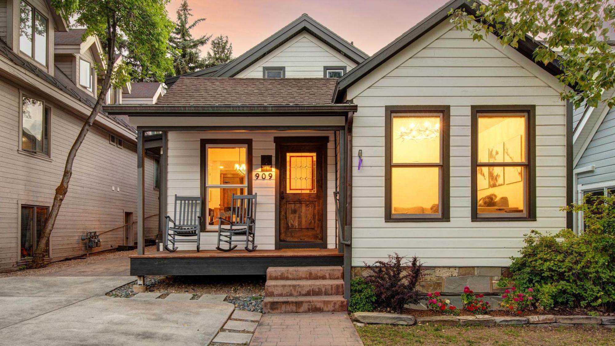 909 Park Ave Home パークシティ エクステリア 写真
